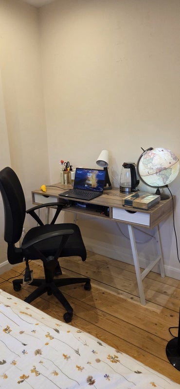 Room Becklow Gardens in Greater London