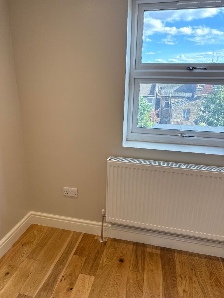 Flat Mansfield Road in Greater London