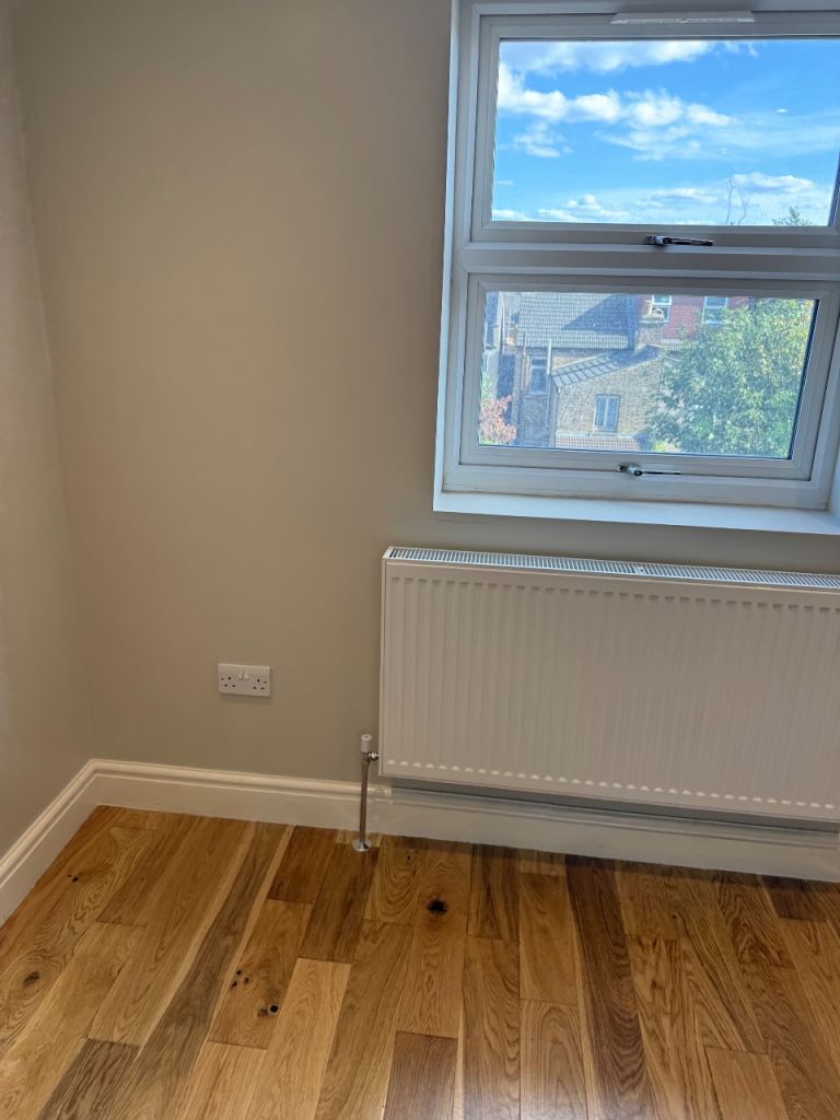 Flat Mansfield Road in Greater London