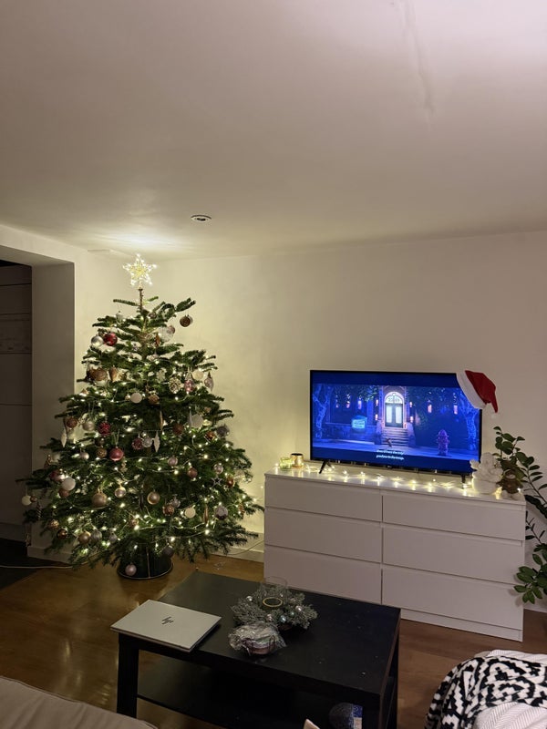 Room Ferndale Road in Greater London