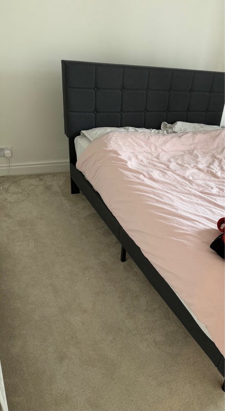 Room Dundonald Road in Chesterfield