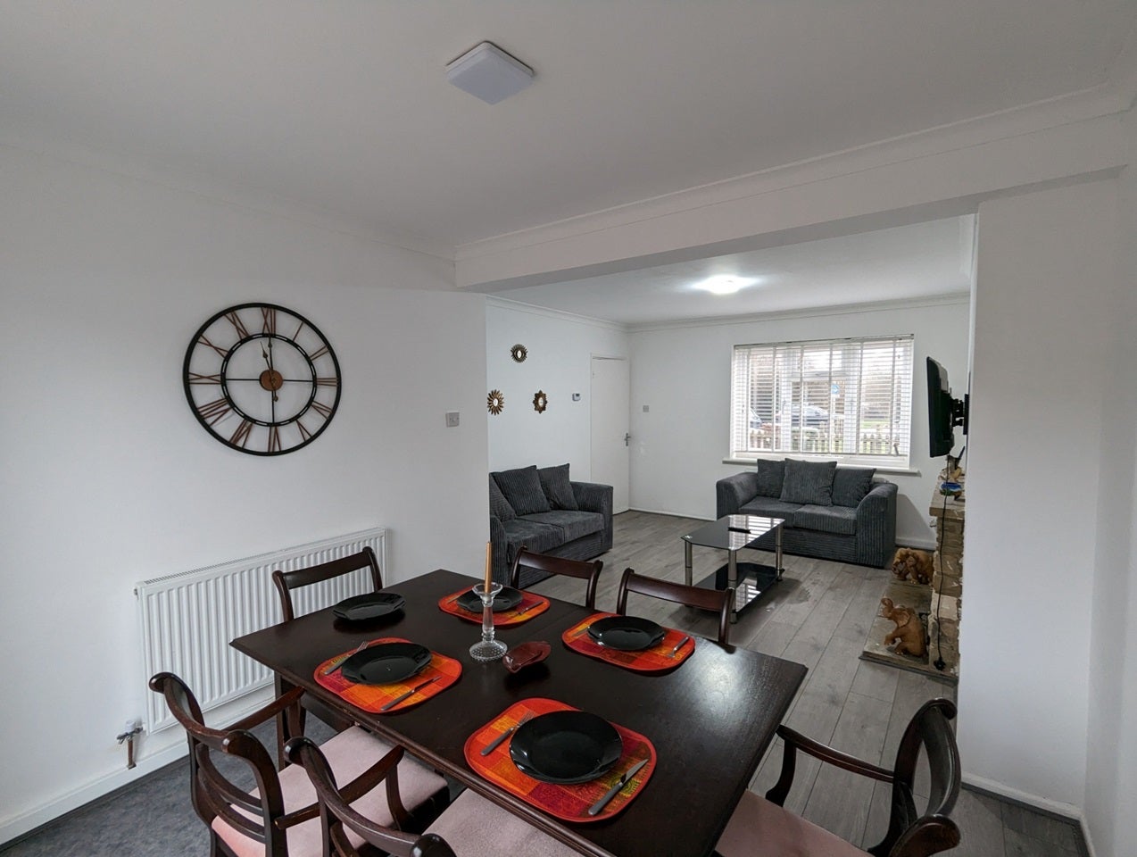 House Stevenage Crescent in Hertsmere