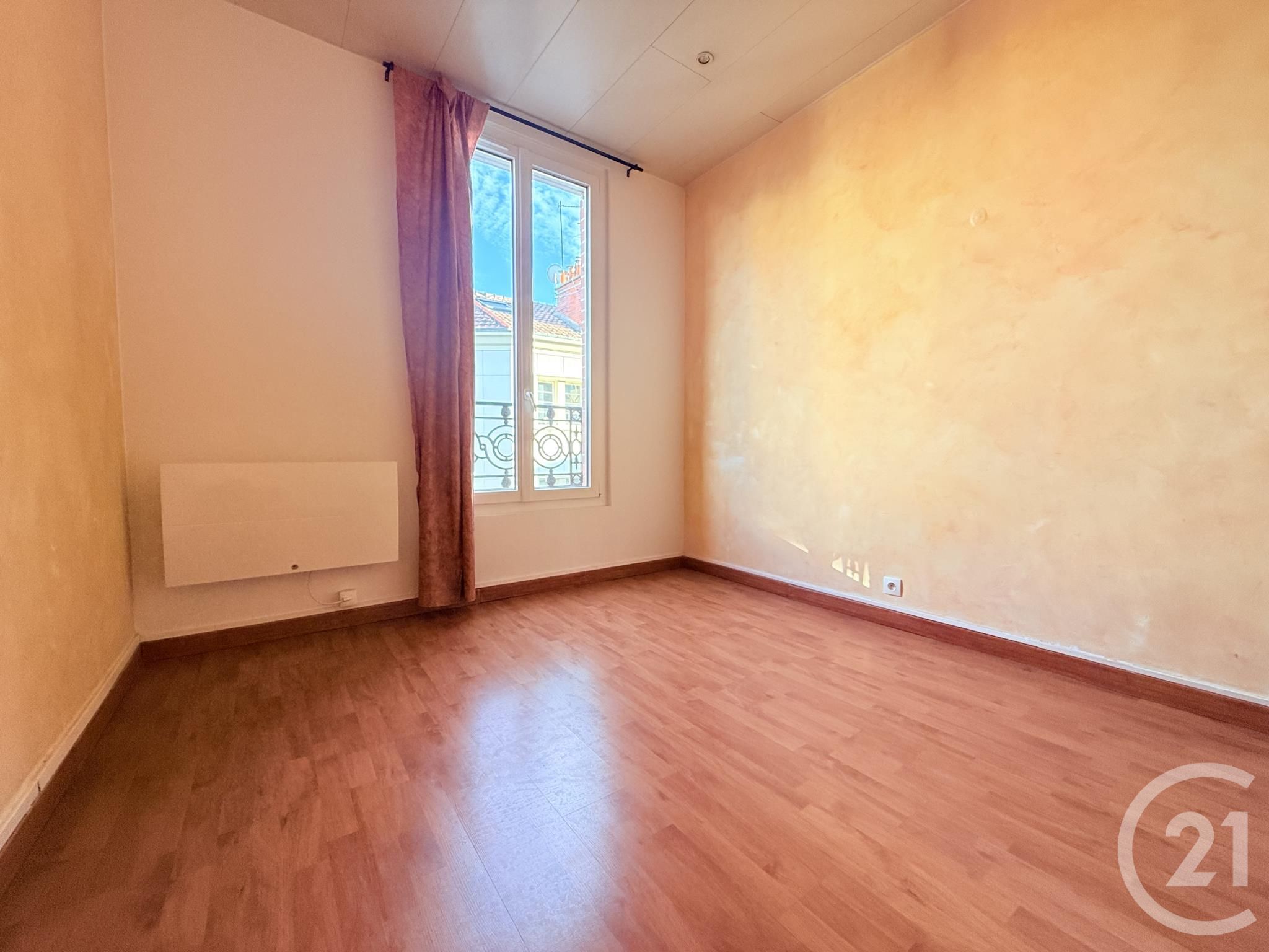 Flat Rue des Entrepreneurs in Saint-Ouen-sur-Seine