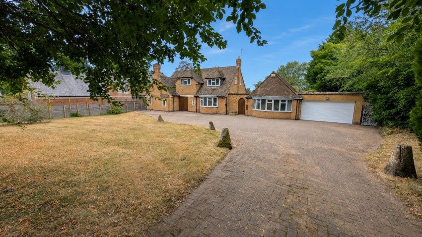 House Barford in Milton Keynes