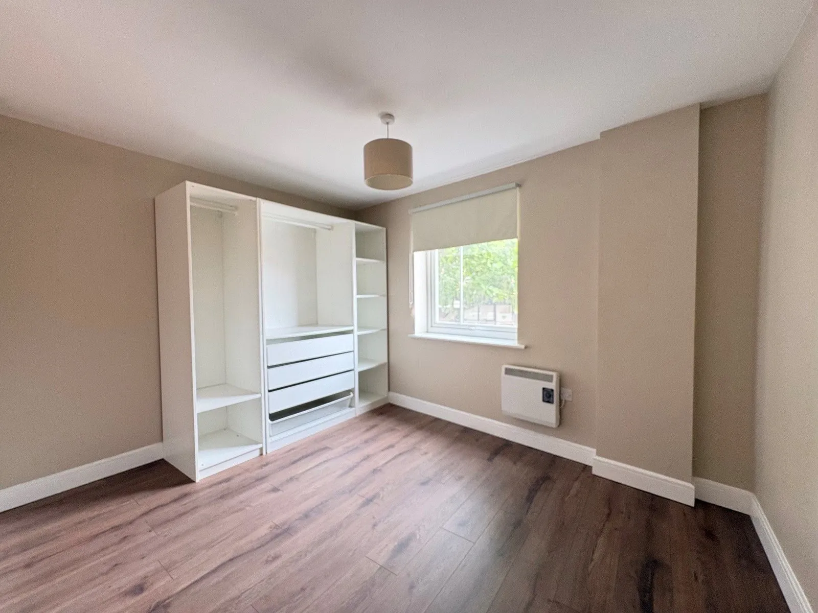 Flat Kirkdale Road in Greater London