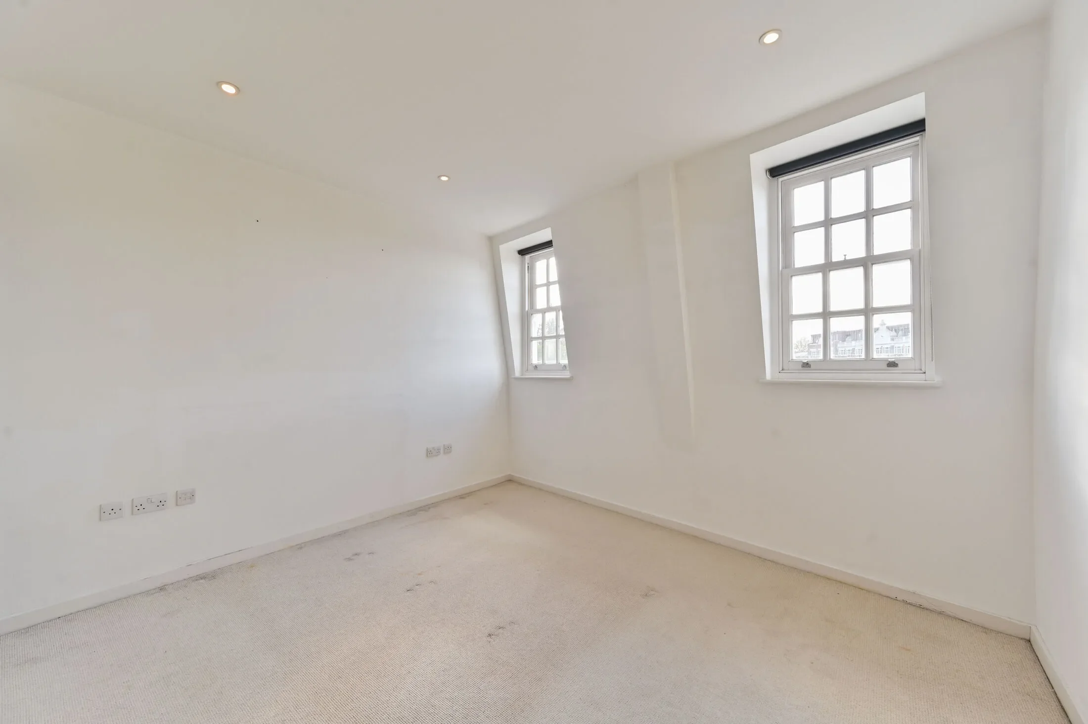 Flat Grafton Square in Greater London