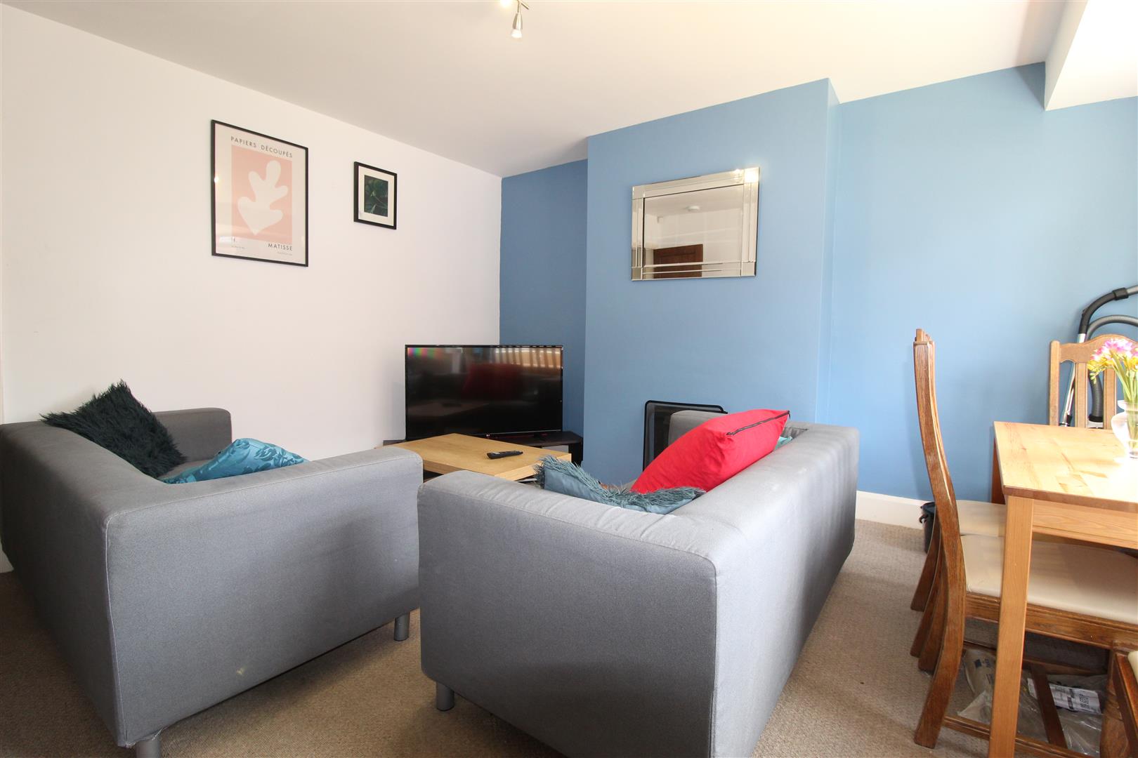 Room Vicarage Terrace in Leeds