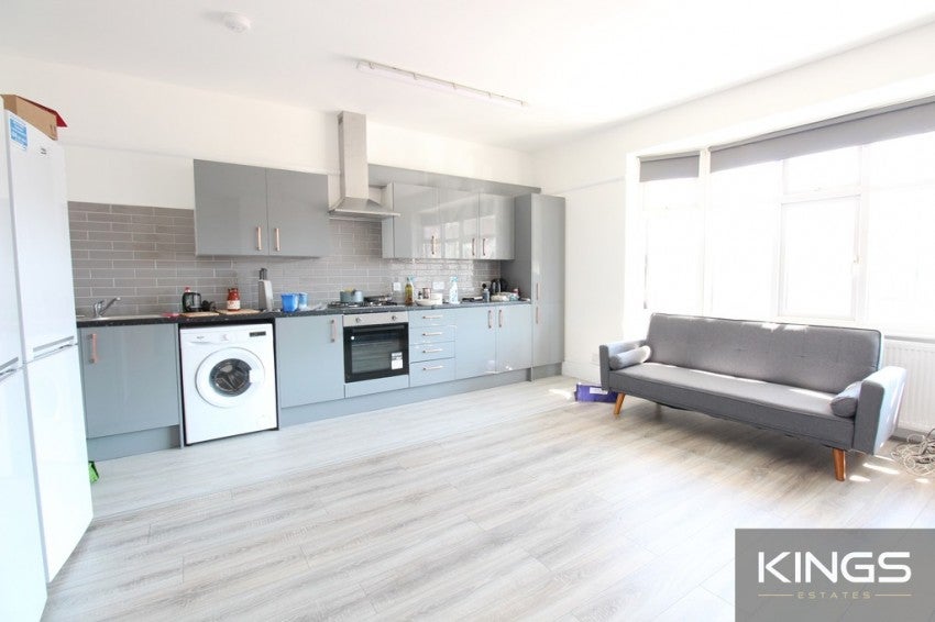 Flat Portswood Road in Southampton
