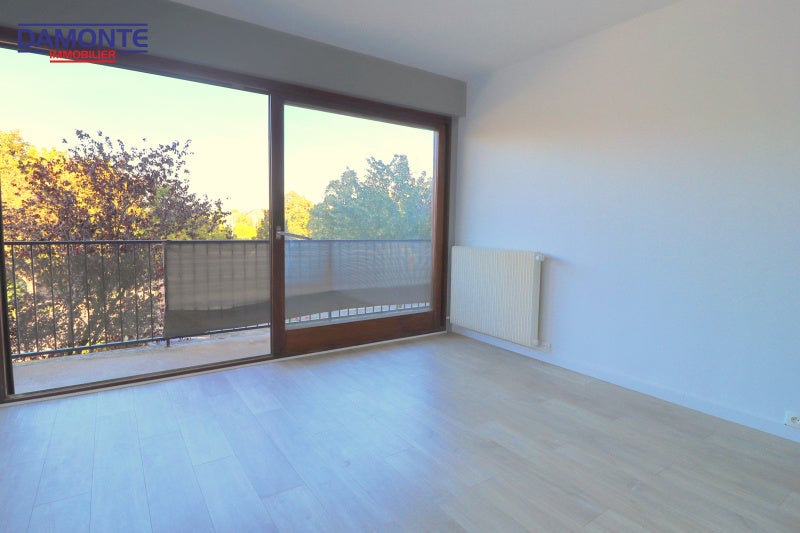 Flat Avenue Édouard Herriot in Troyes