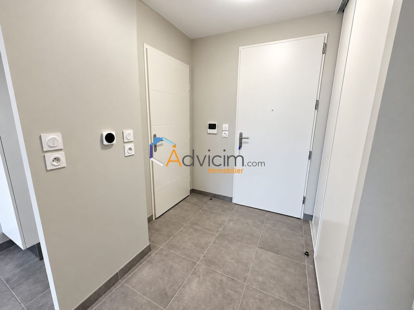Flat Rue de la Source Saint-Martin in Saran