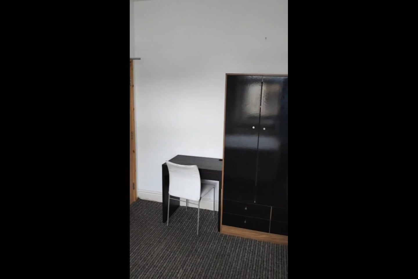 Room Cook Street in Bristol