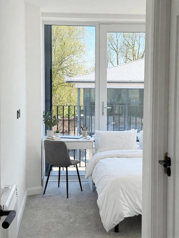 Room Hoffmanns Way in Chelmsford