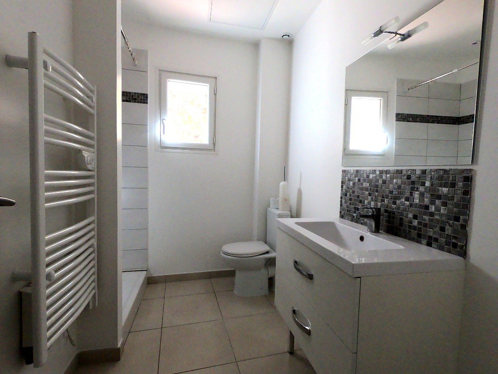 Flat Rue Maurice Ravel in Gardanne