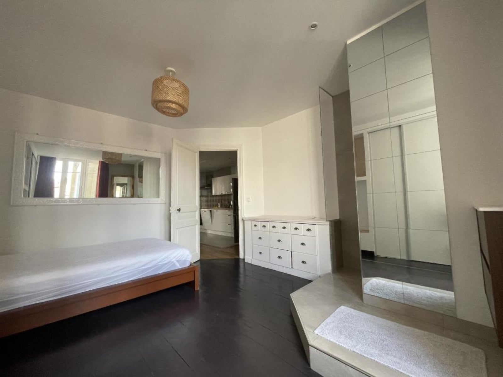 Flat Place de Sully in Roanne