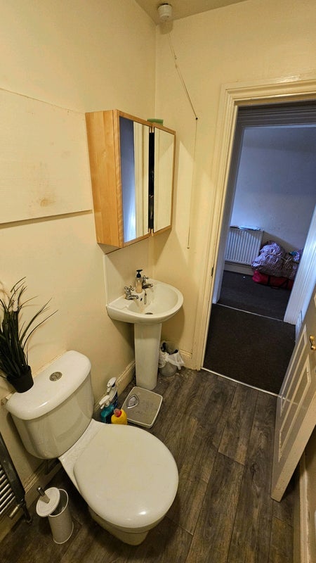 Room Gloucester Road in Bristol