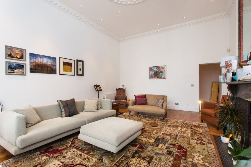 Flat Belsize Park Gardens in Greater London