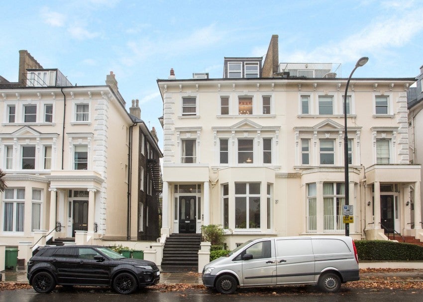 Flat Belsize Park Gardens in Greater London