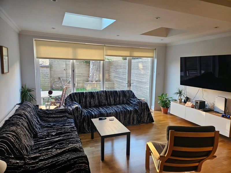 Room Aintree Street in Greater London
