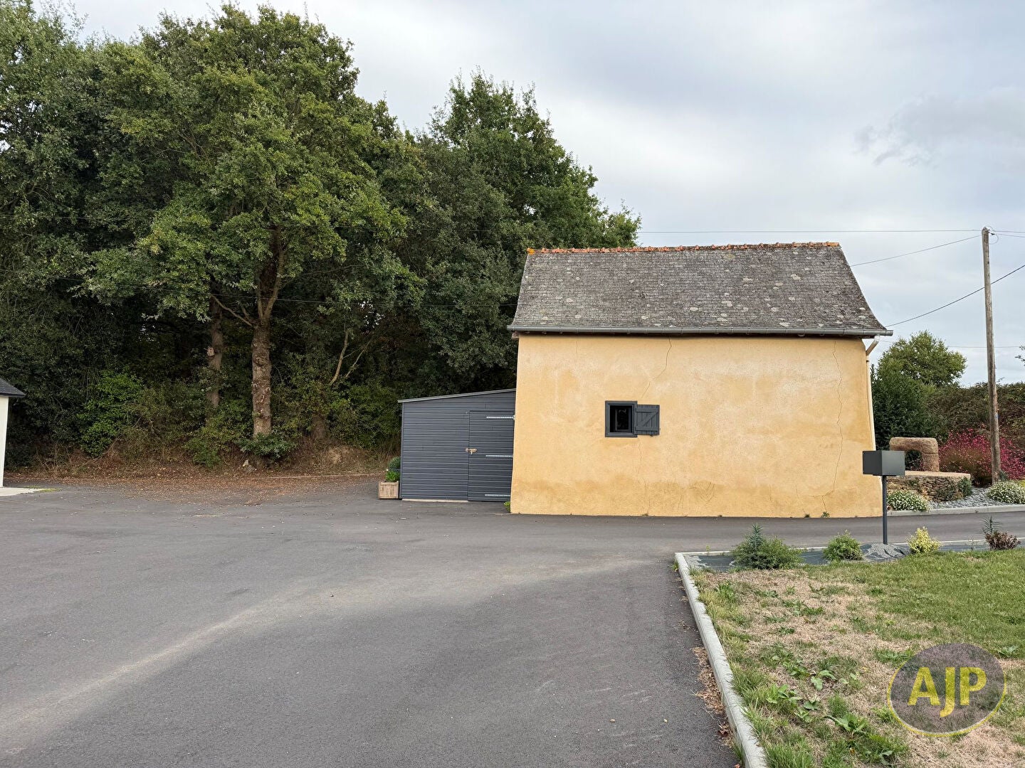 Maison Rue Saint-Christophe à Bazoches-les-Hautes