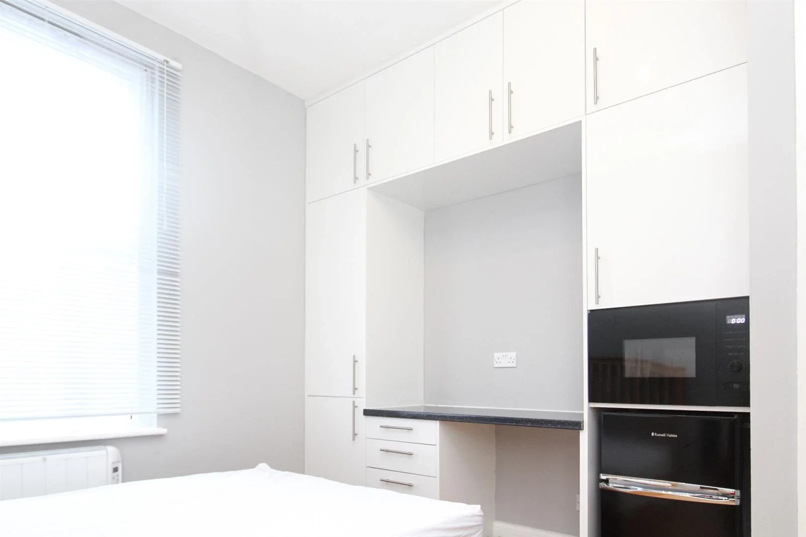 Room Willoughby Road in Greater London