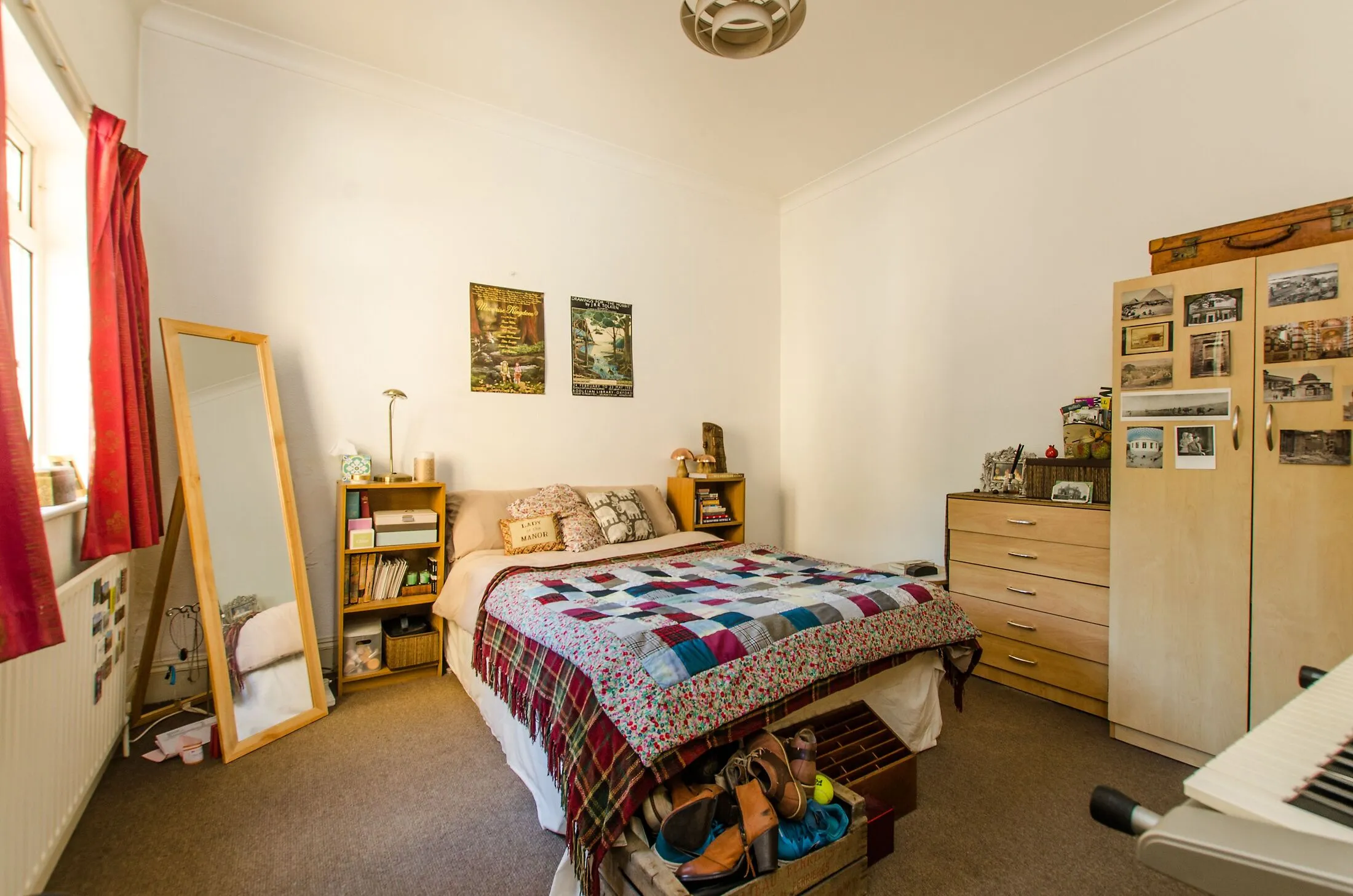 Flat Drakefield Road in Greater London