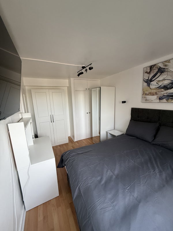 Room Studley Road in Greater London