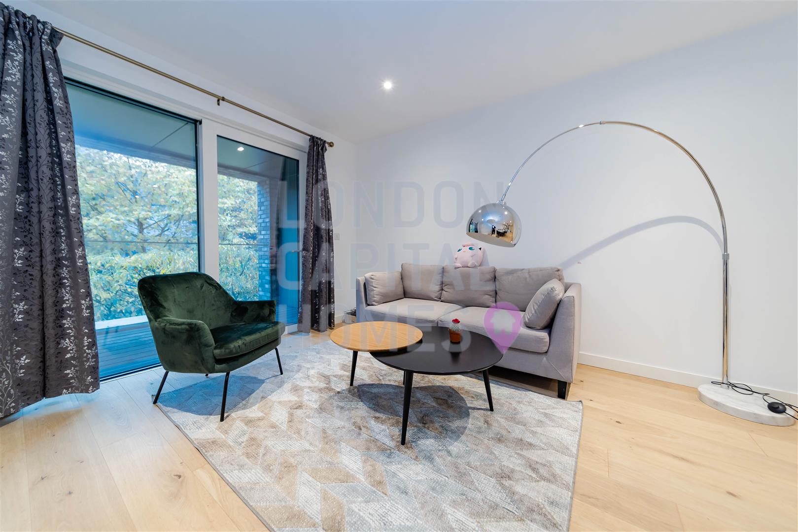 Flat Pentonville Road in Greater London