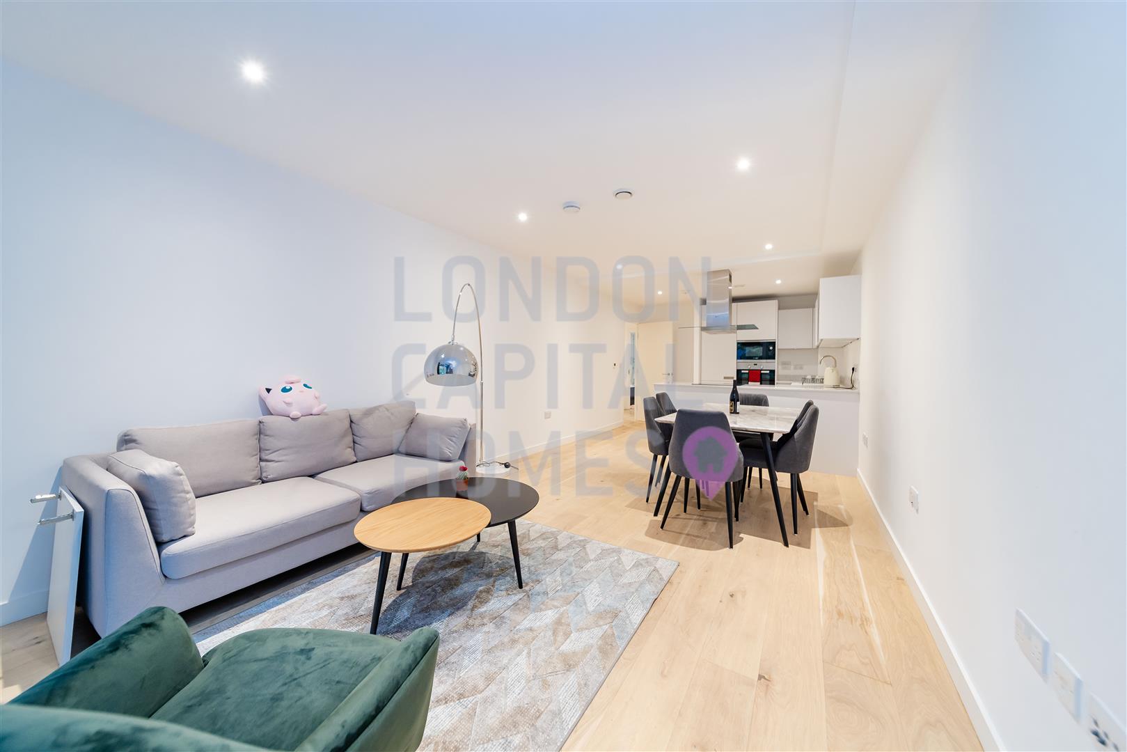 Flat Pentonville Road in Greater London