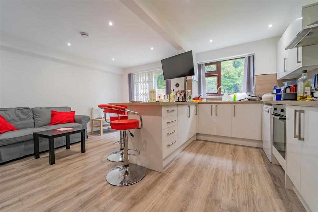 Flat Bartley Mews in Birmingham