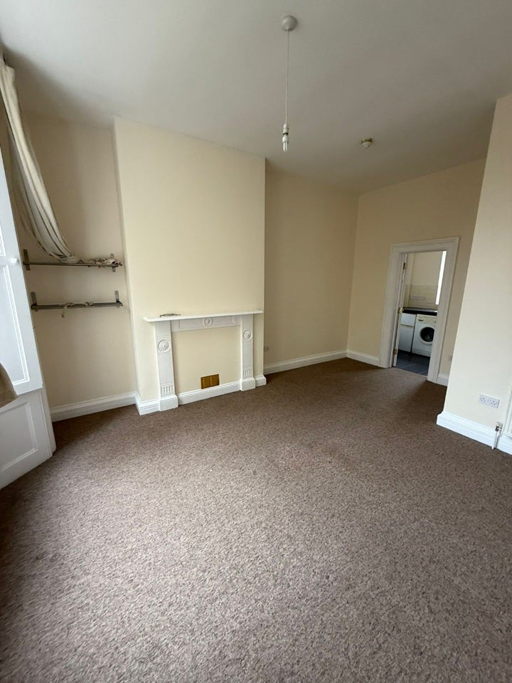 Flat Cumberland Place in Bristol