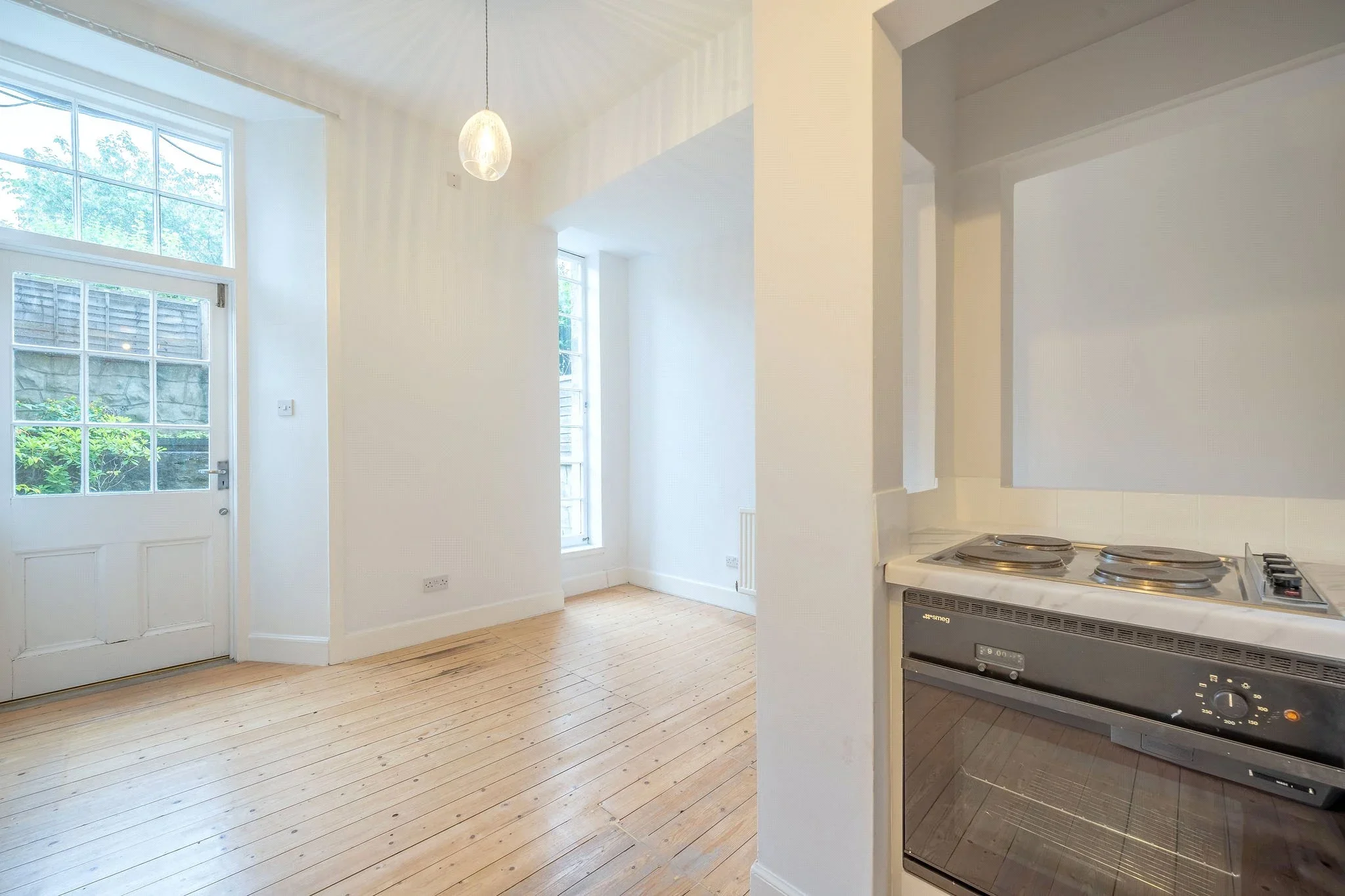 Flat Buckingham Terrace in City of Edinburgh