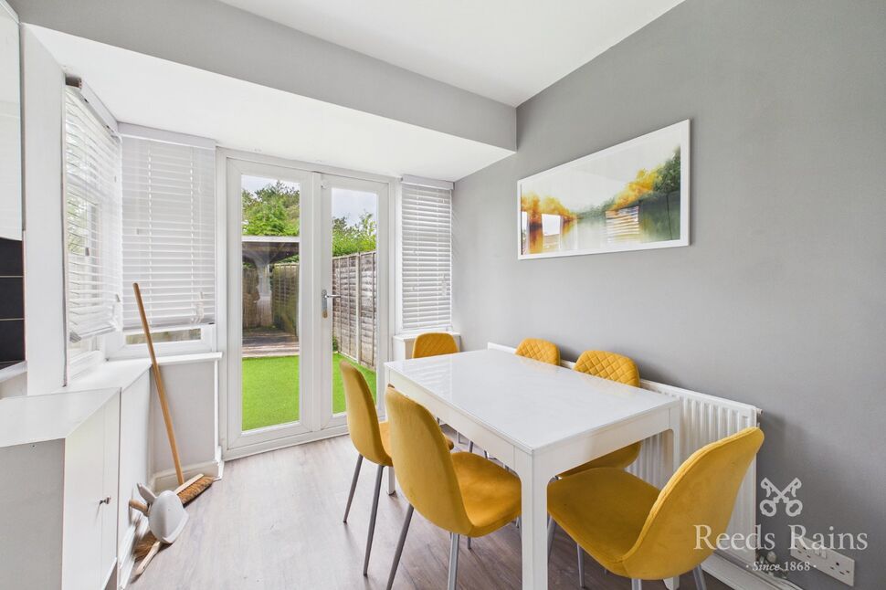 House The Fairway in Hazel Grove
