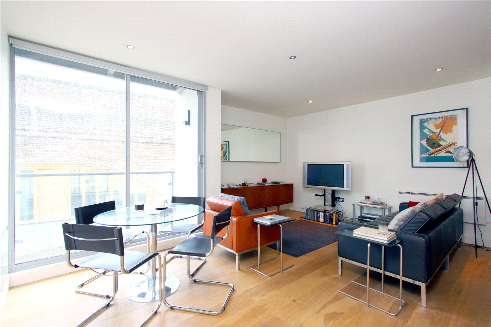 Flat Dereham Place in Greater London