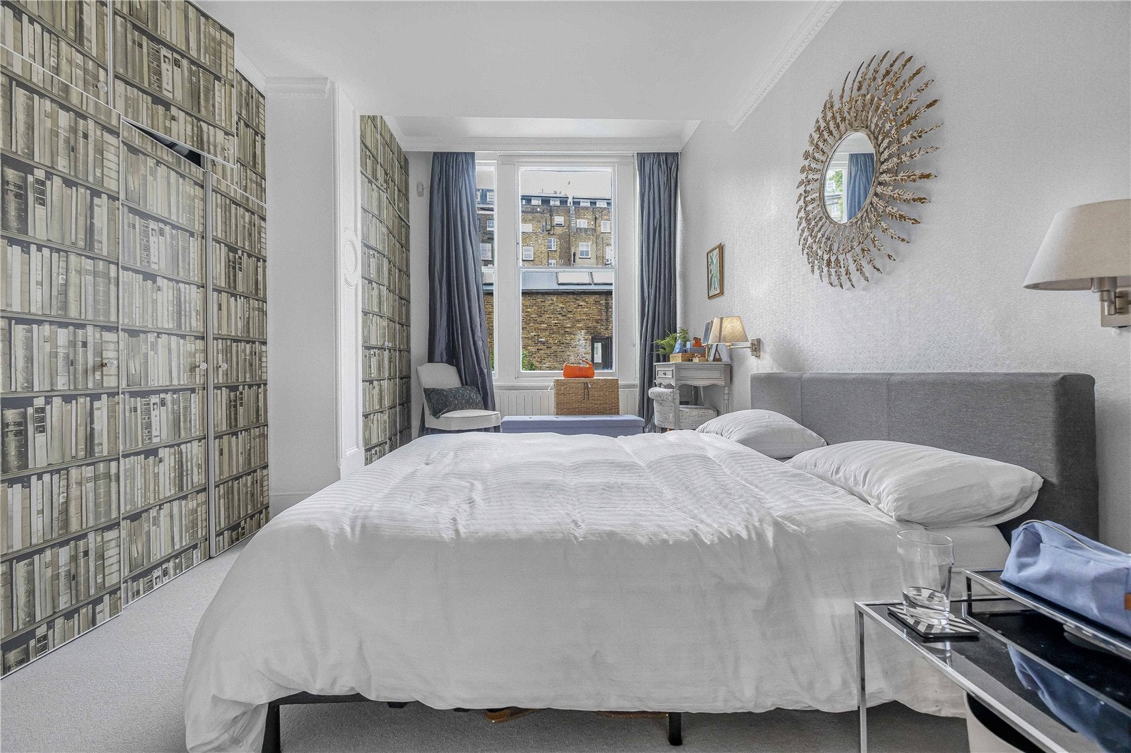 Flat Hyde Park Gate in Greater London