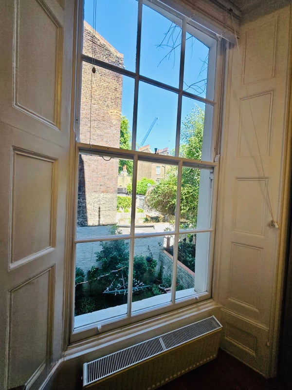 Room Calthorpe Street in Greater London