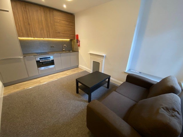 Flat Wilmslow Road in Manchester