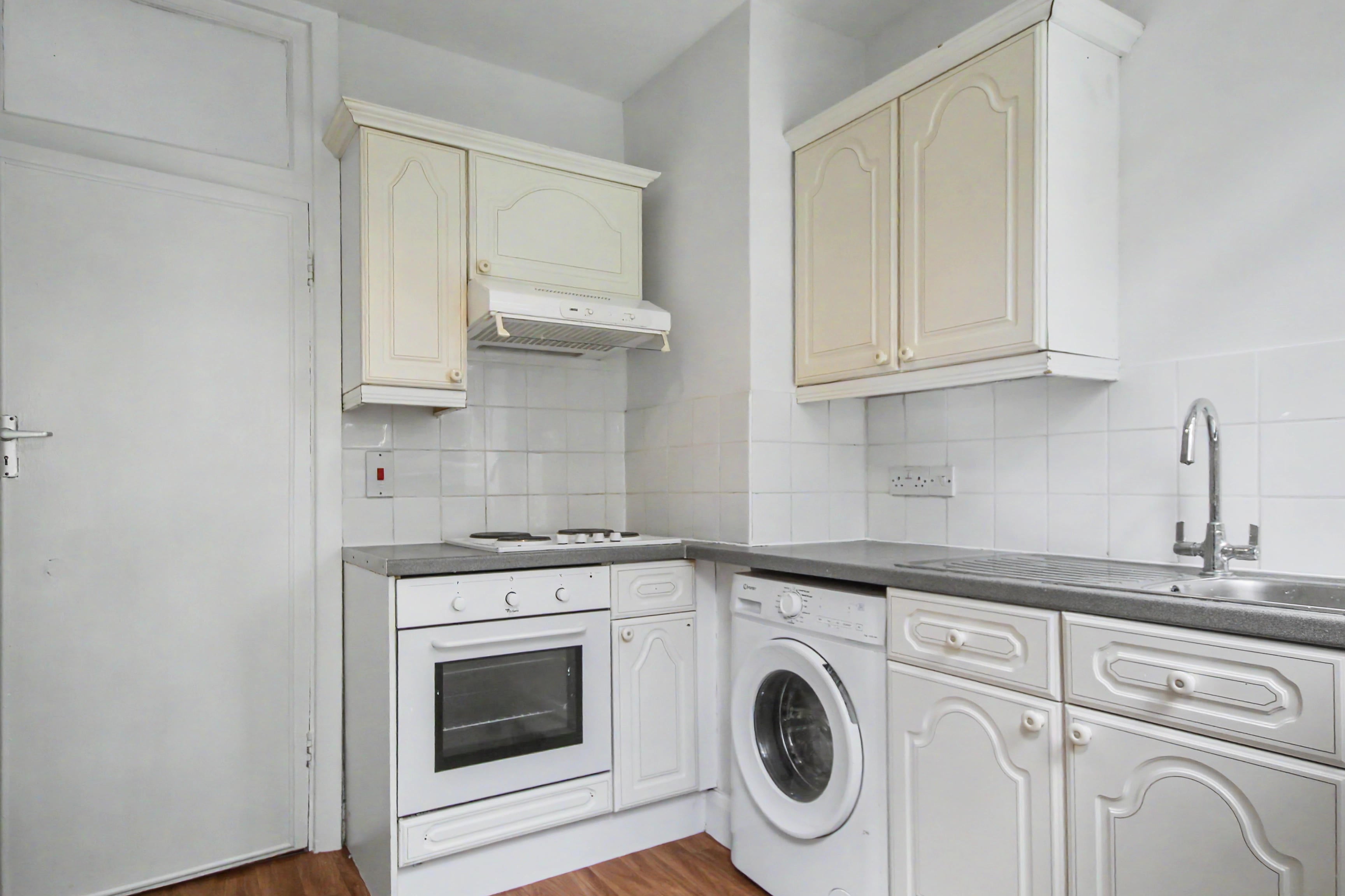 Flat Alexandra Park Road in Greater London