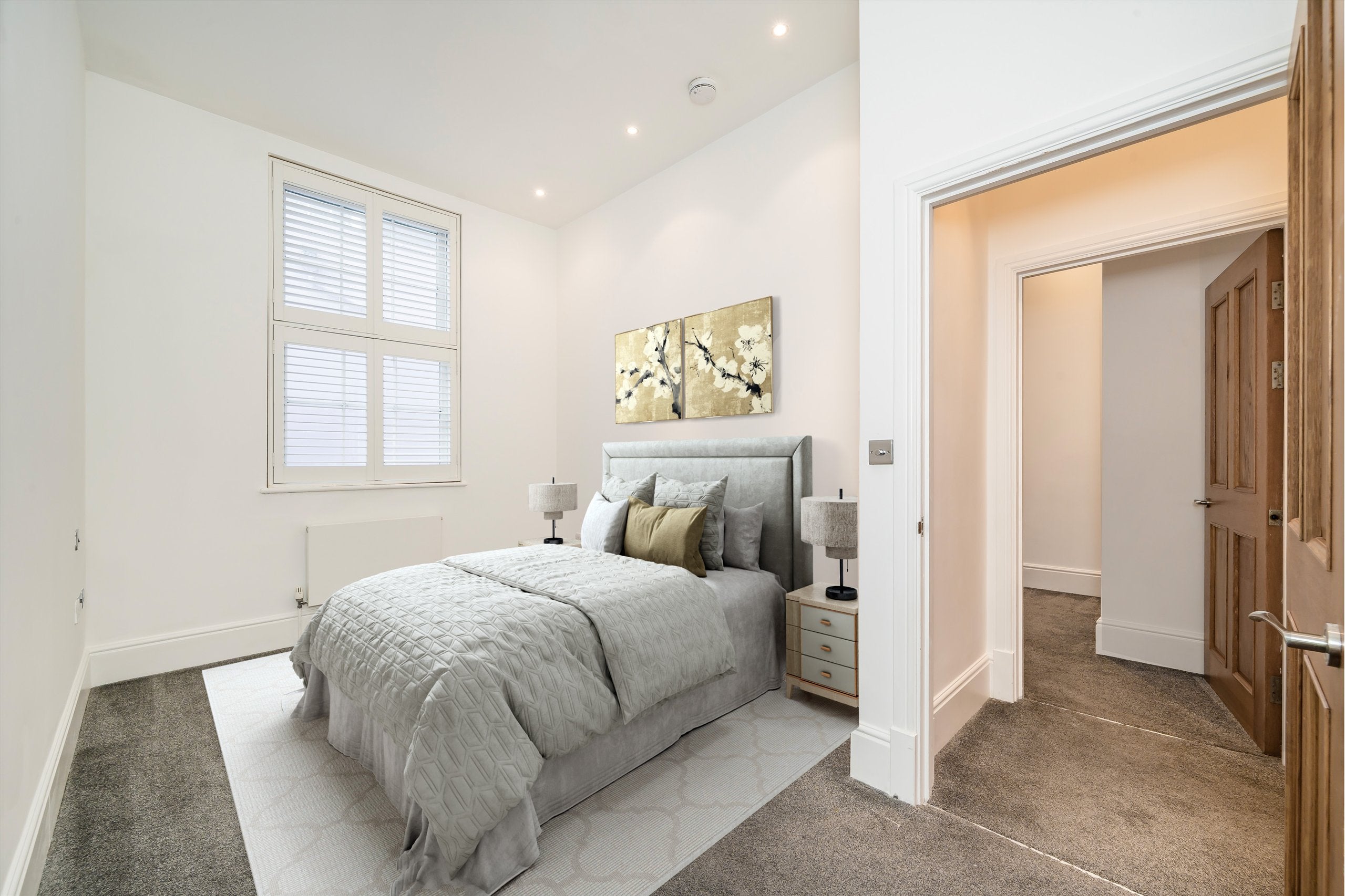 Flat Napier Place in Greater London
