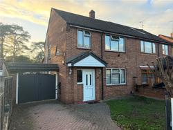 House Poppyhills Road in Surrey Heath