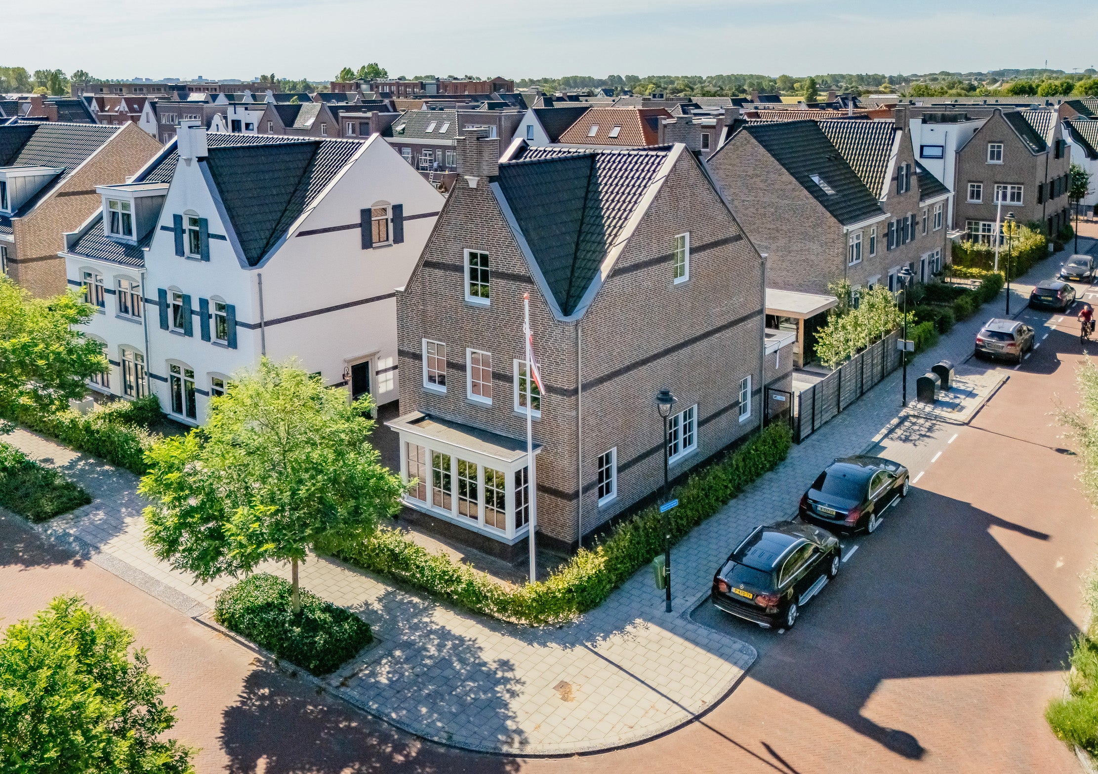 Hoekwoning te koop: Kweeklust 2, Noordwijk
