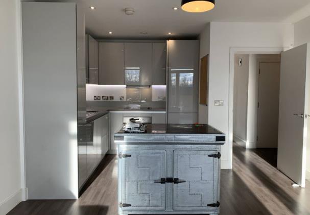 Room Yeoman Street in Greater London
