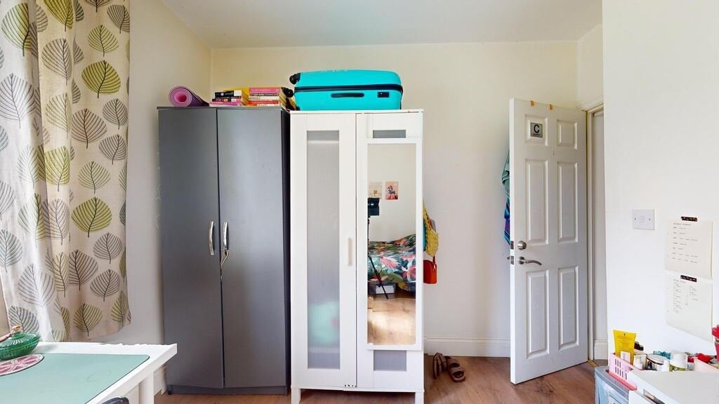 Flat India Way in Greater London