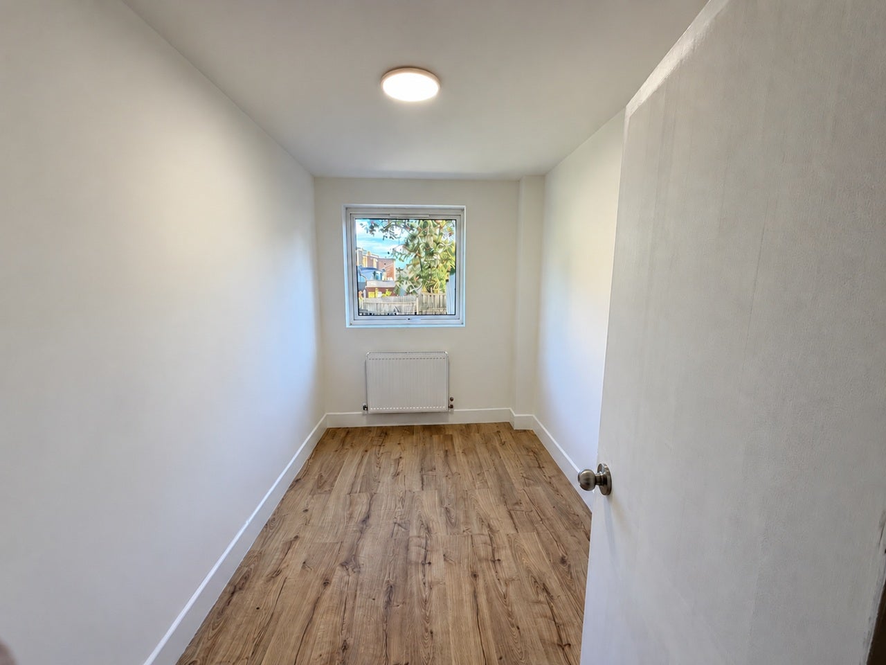 Flat Talbot Road in Greater London