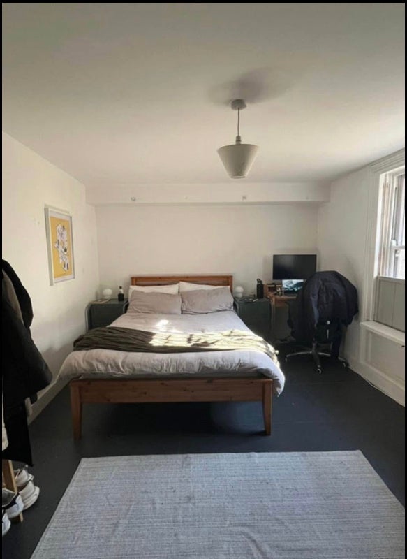 Room Ellesmere Road in Greater London