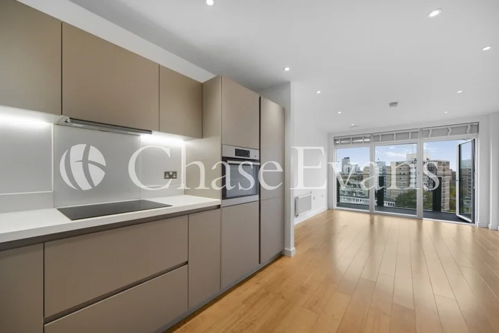 Flat Cording Street in Greater London