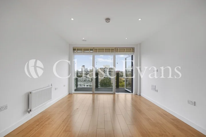 Flat Cording Street in Greater London