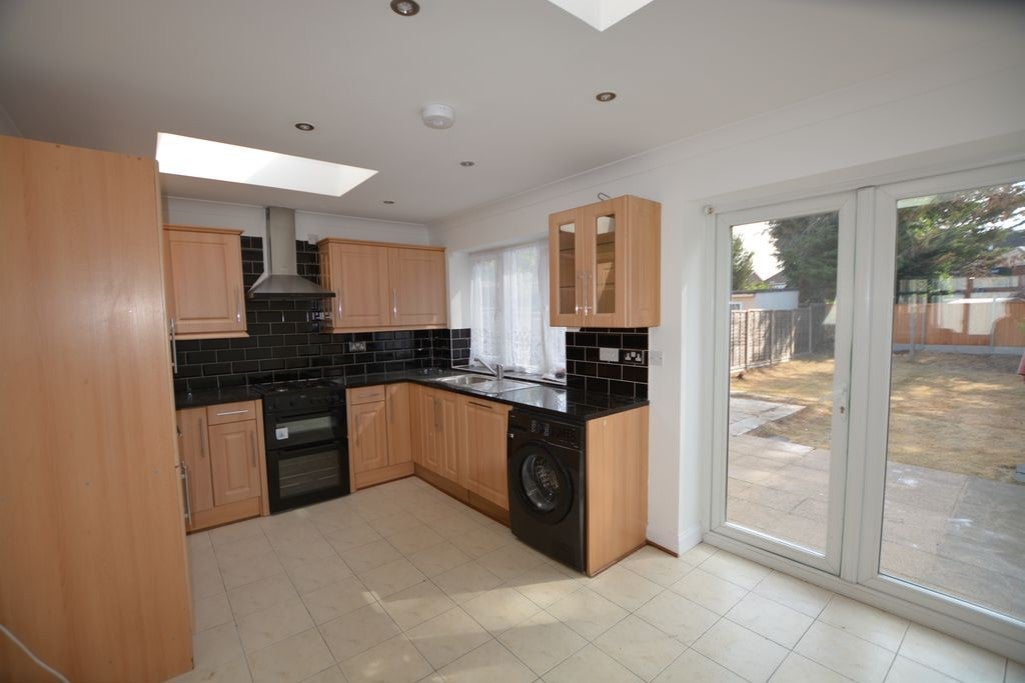 House Derwent Drive in Greater London