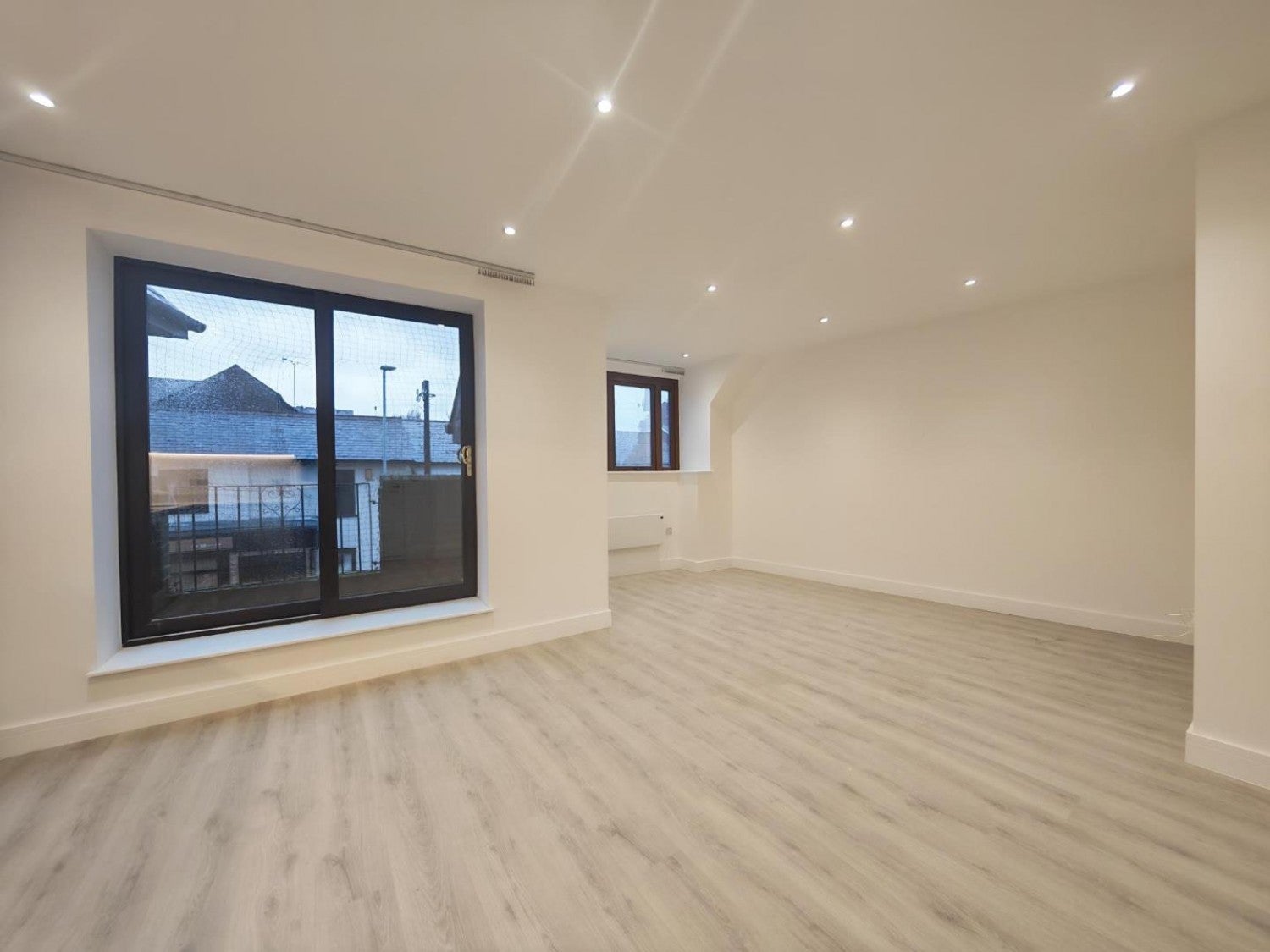 House Peach Street in Wokingham