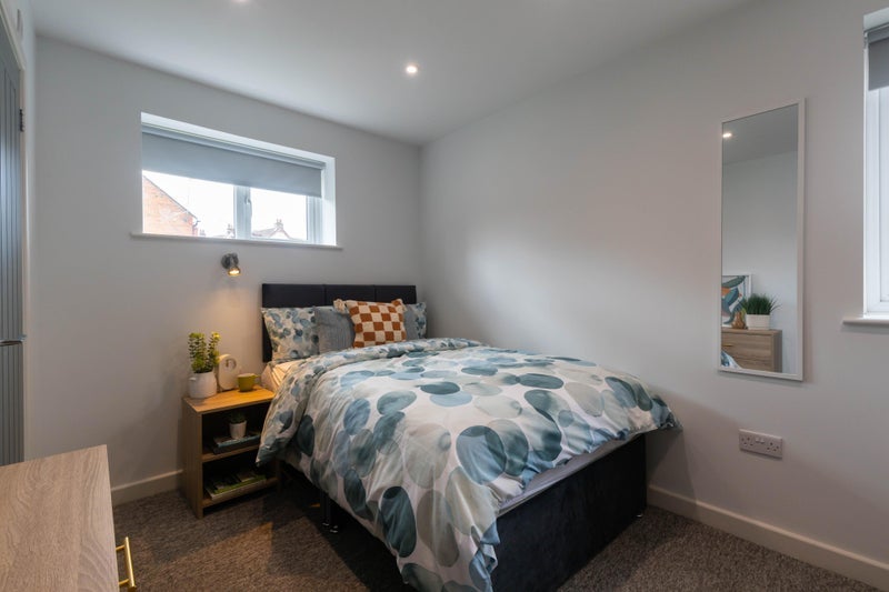 Room Mansell Road in Wellington