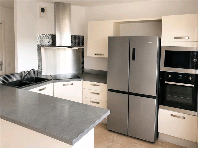 Flat Rue Henri Moissan in Aix-en-Provence